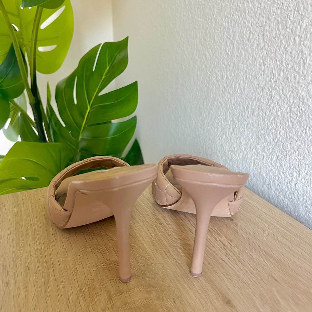 Steven Madden Quilted Pattern Square Toe Tan Beig… - image 7